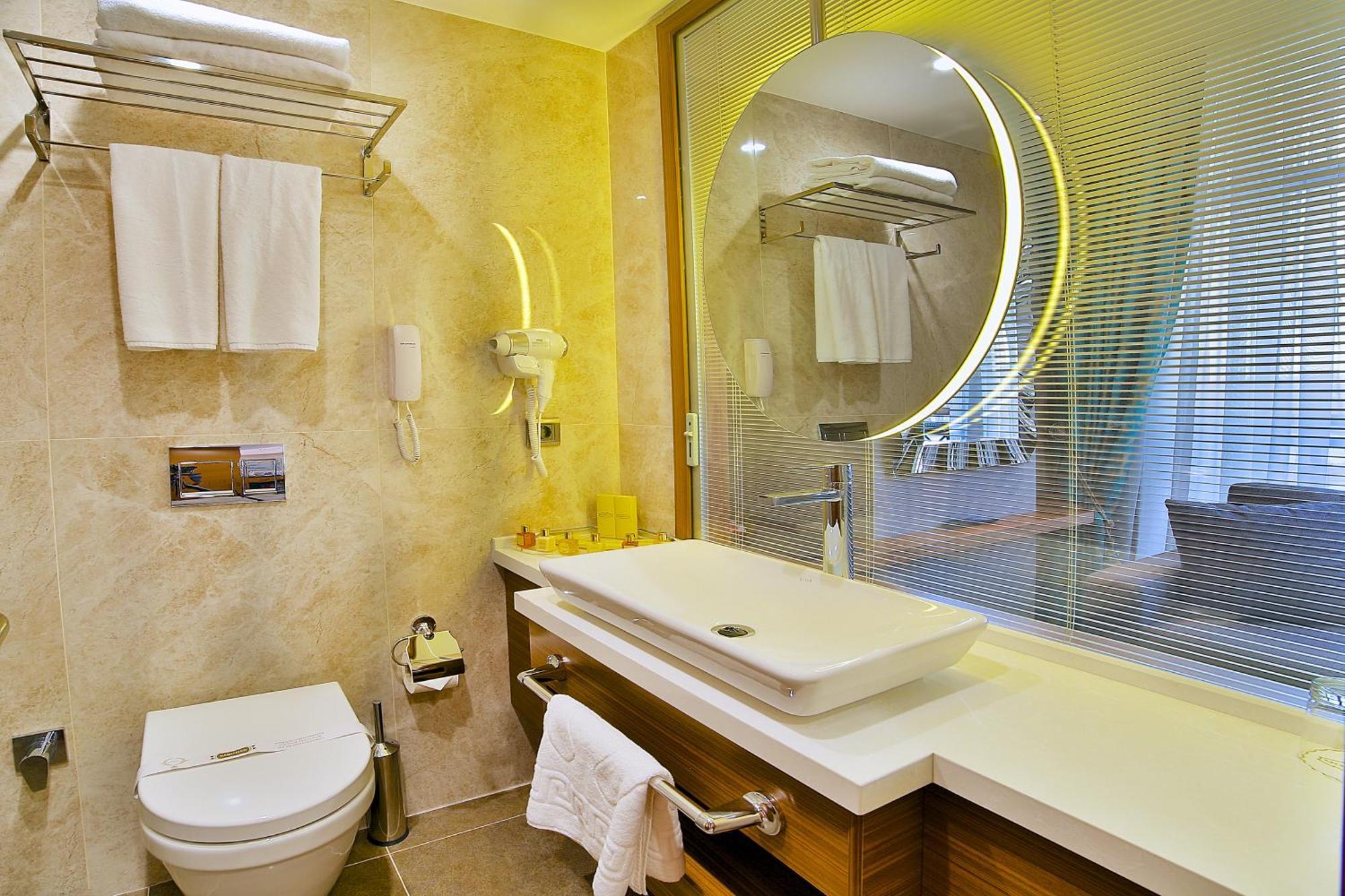 Quarto Triplo Standard com Vista do Mar