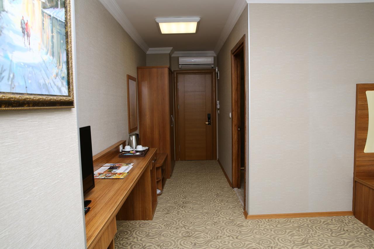 Standard Double Room,525861315:JPEG