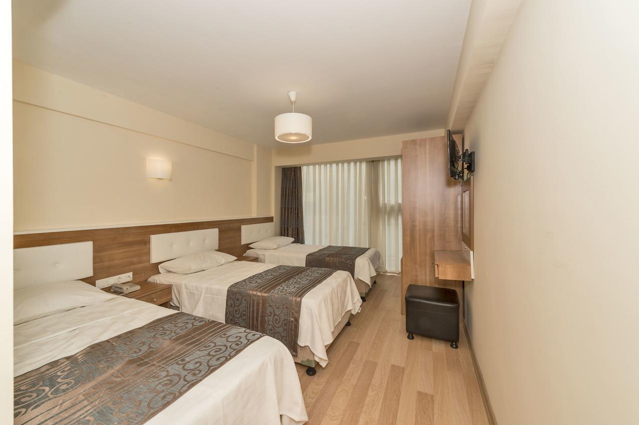 Standard Quadruple Room,525946242:JPEG