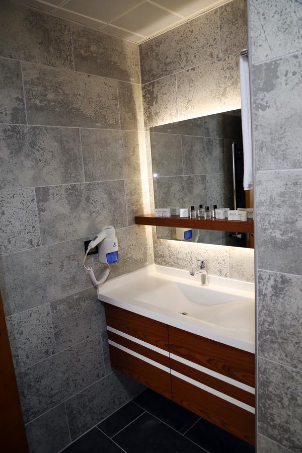 Standard Single Room,530104971:JPEG