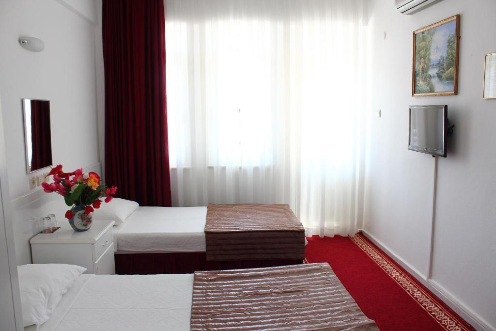 Standart Çift Kişilik veya İki Yataklı Oda
