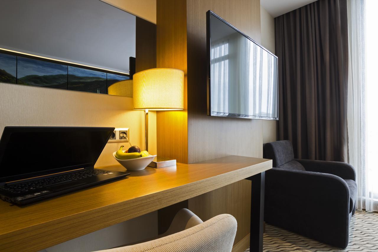 Deluxe King Room with City View,610589956:JPEG