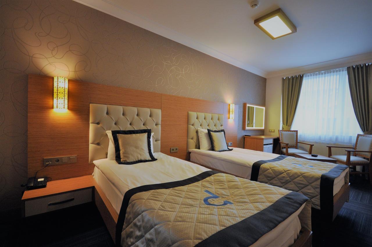 Comfort Triple Room