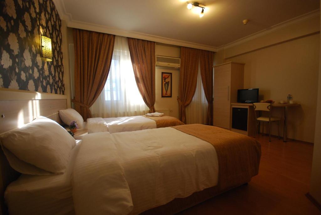 Classic Single Room