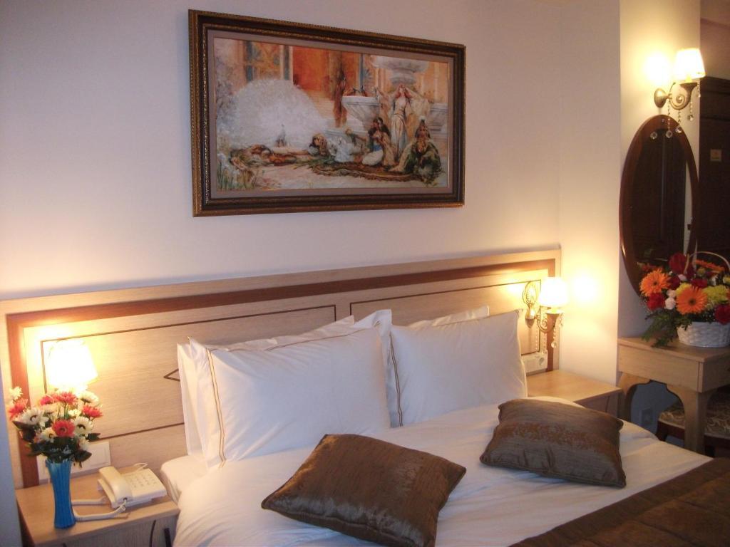 Quarto com Cama de Casal ou 2 de Solteiro