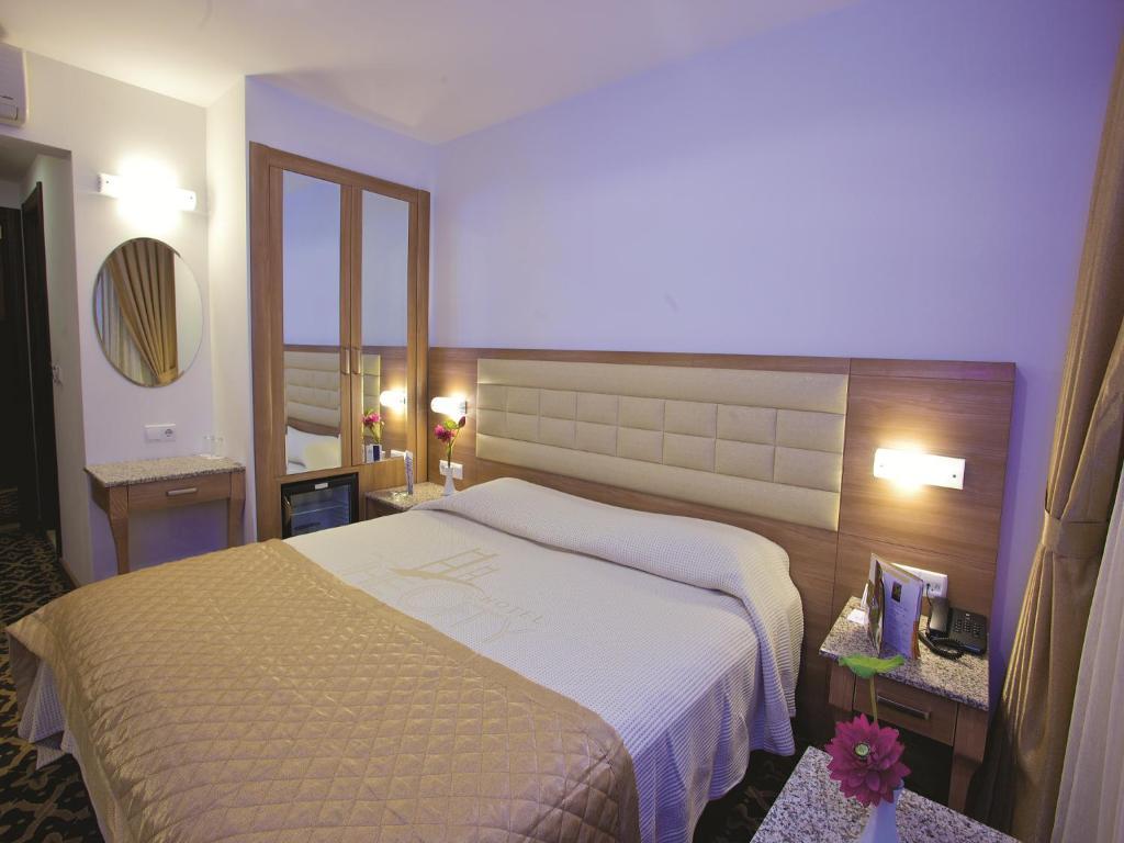 Quarto Standard com Cama de Casal ou 2 de Solteiro