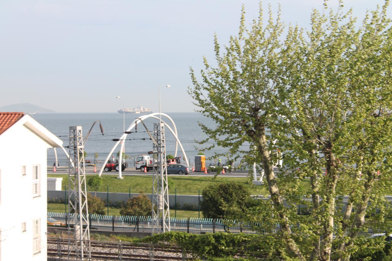 Studio Apartment with Sea View,639700365:JPEG