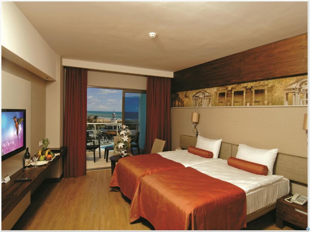 Standard Double or Twin Room with Sea View