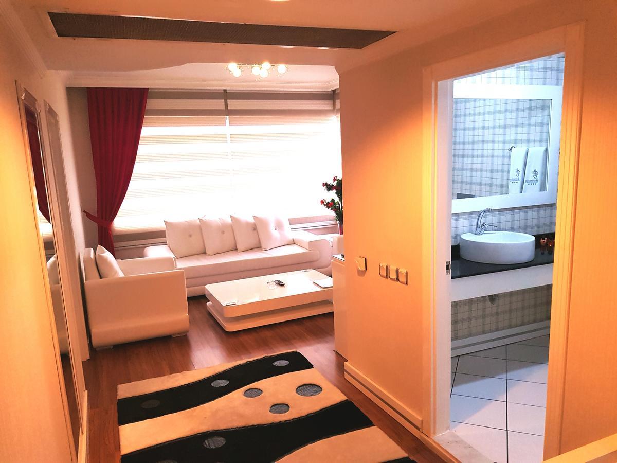 One-Bedroom Suite,642754875:JPEG