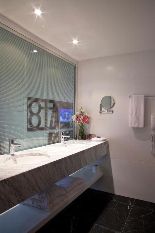 Corner Double Room,98521151:JPEG