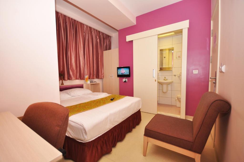 Double or Twin Room,65677267:JPEG