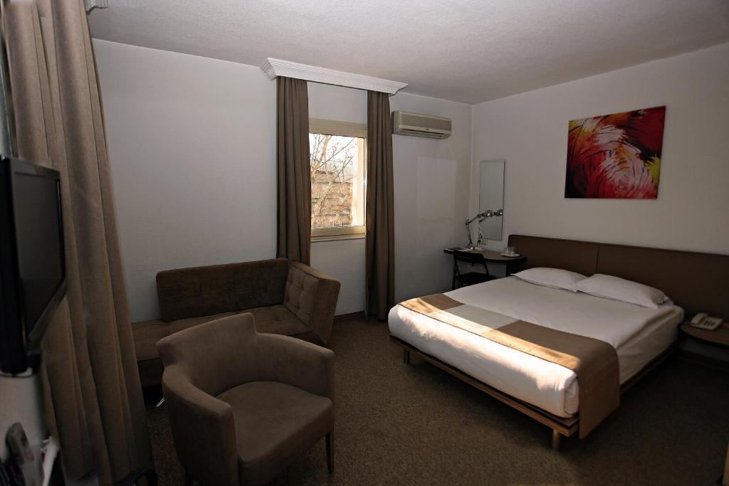 Eckzimmer mit Doppelbett