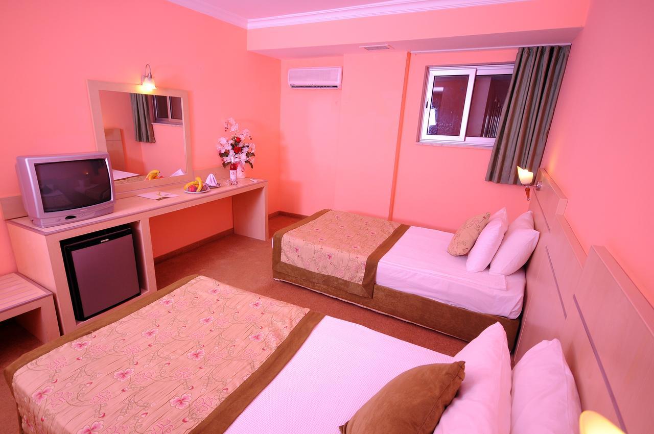 Budget Double Room,664429395:JPEG