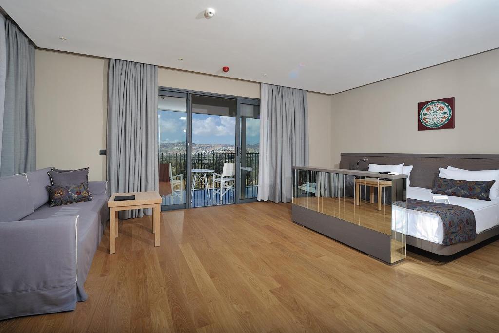 One-Bedroom Villa with Private Pool,227770997:JPEG