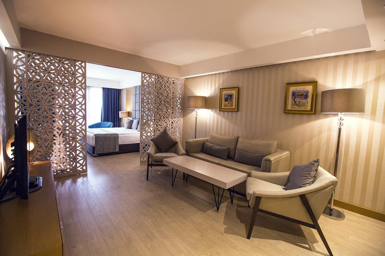 Suite Deluxe con Vista Bosforo