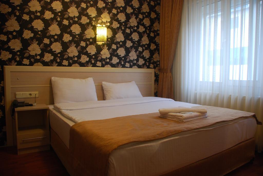 Classic Single Room