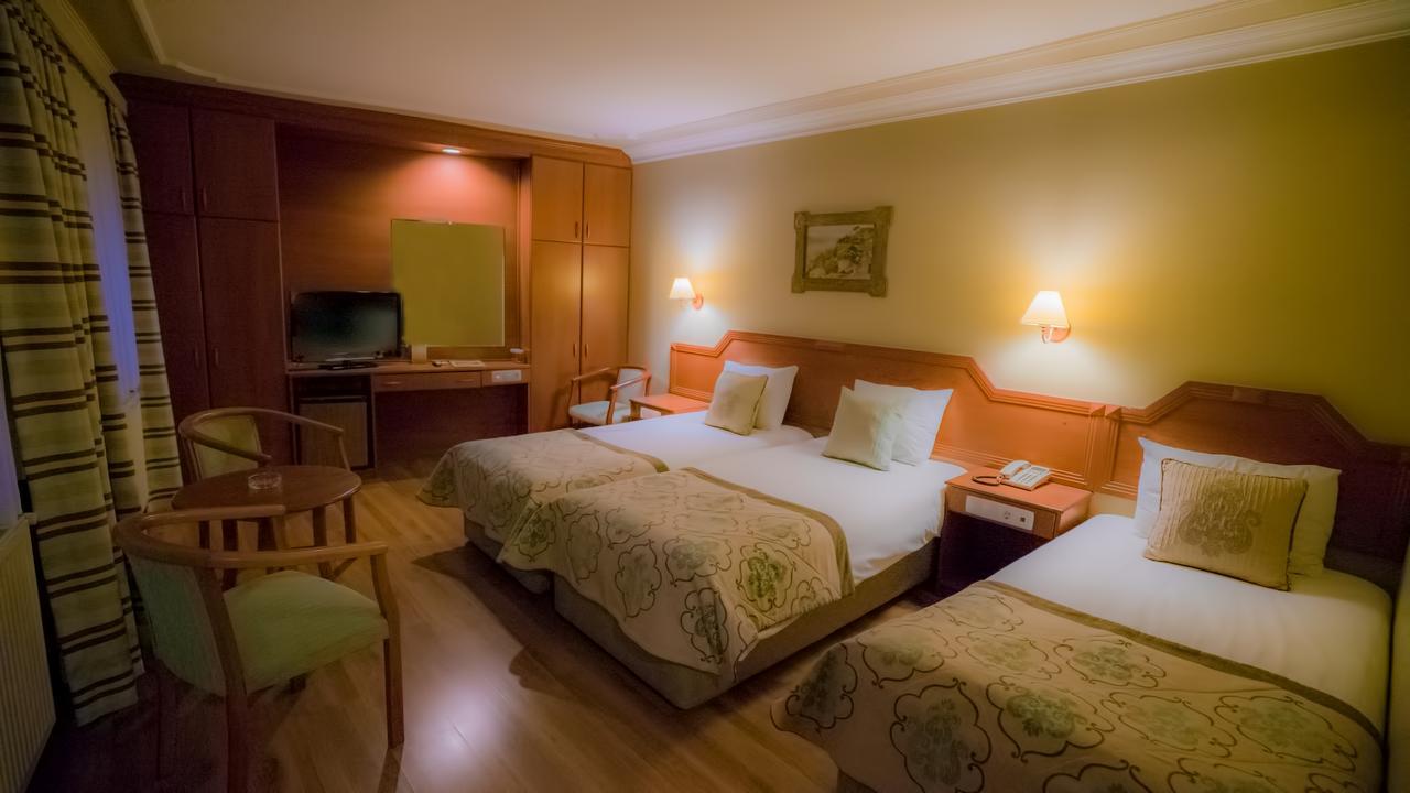 Standard Triple Room,695652624:JPEG