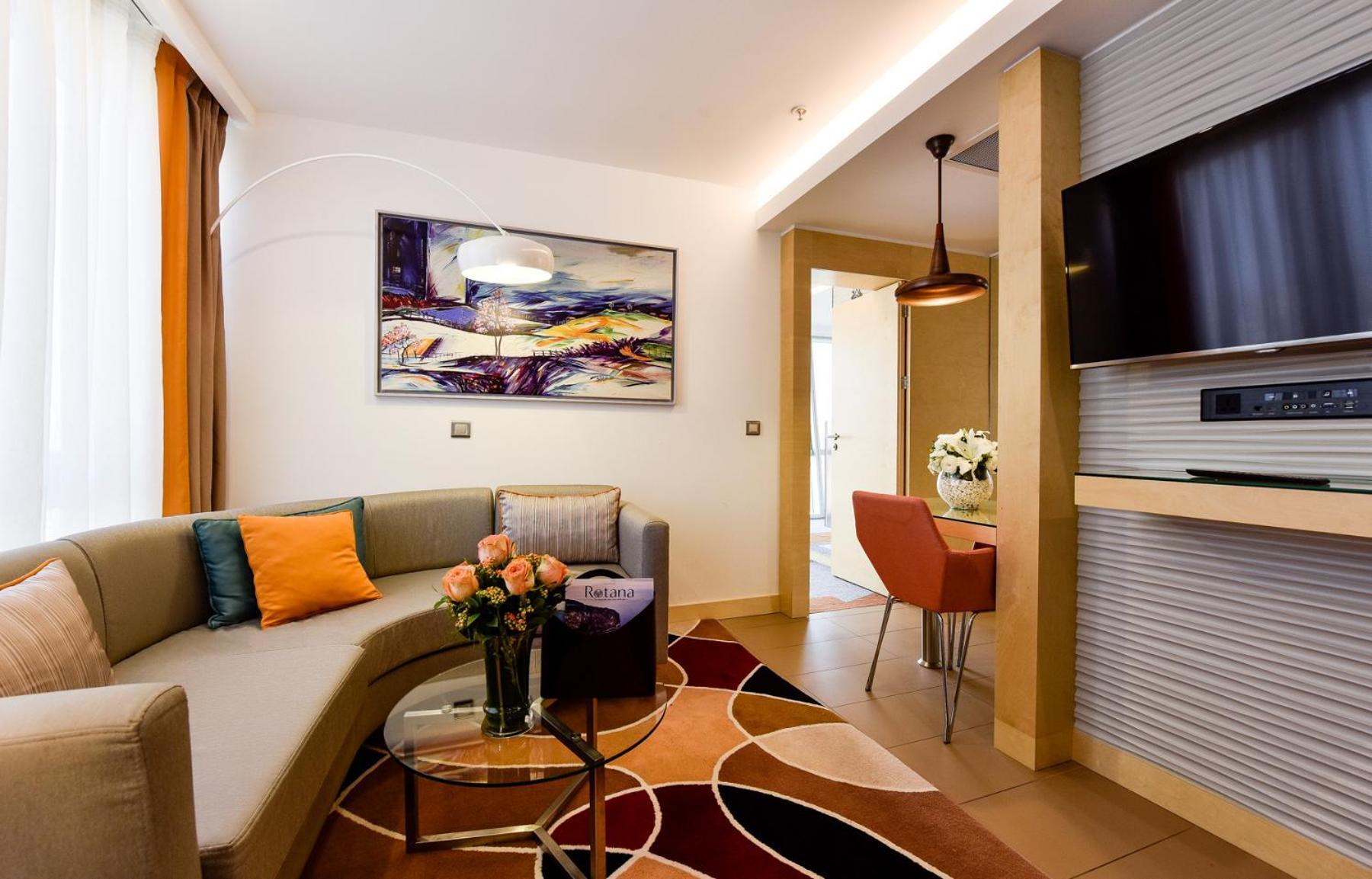 One Bedroom Suite Sea View