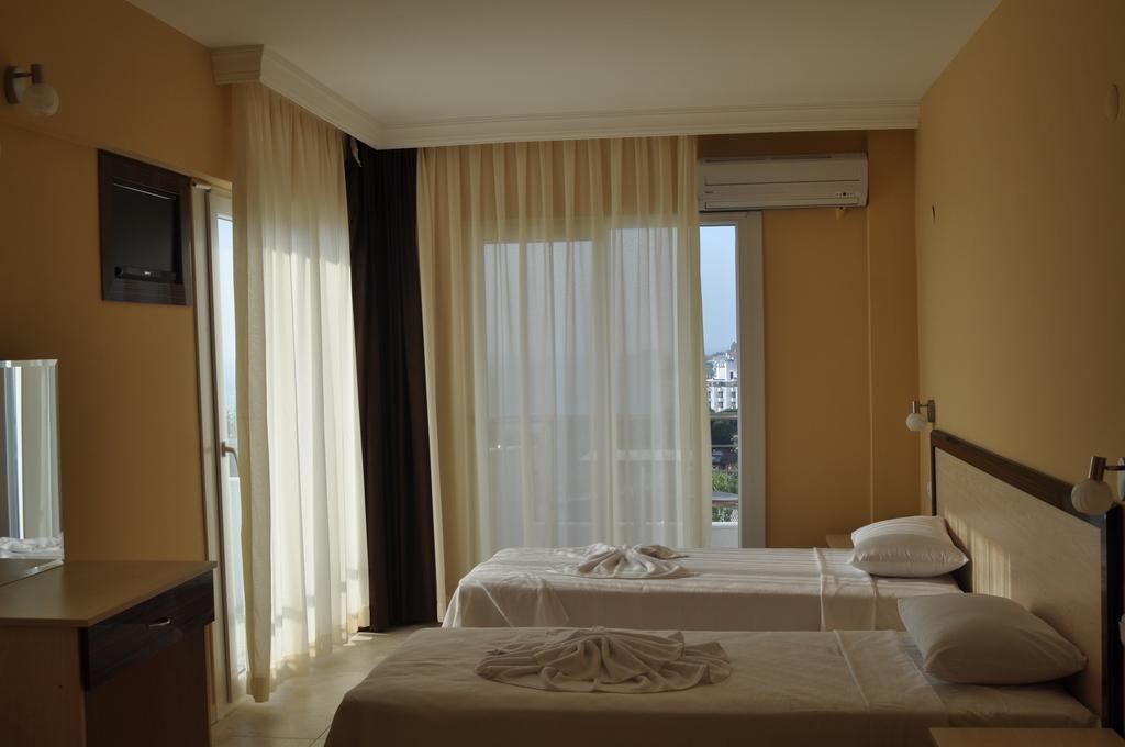 Standard Triple Room,67732190:JPEG