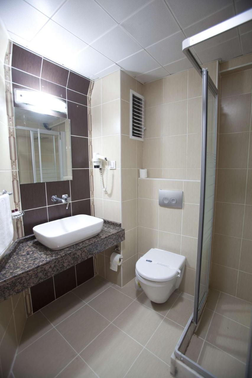 Standard Single Room,725906077:JPEG