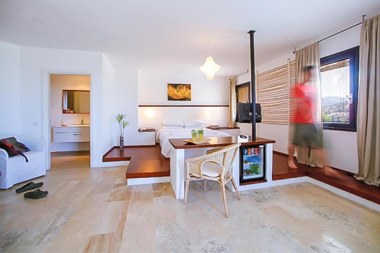 Casual Room