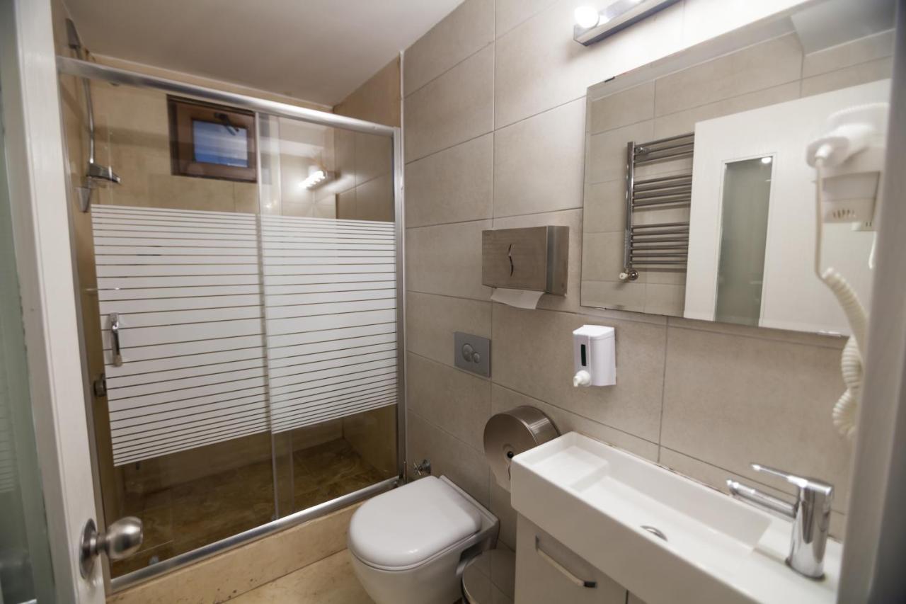 4-Bed Mixed Dormitory Room,775048357:JPEG