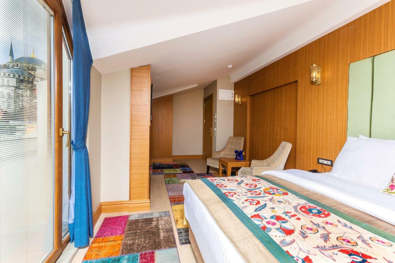 Deluxe Double Room with Balcony and Sea View,776850229:JPEG