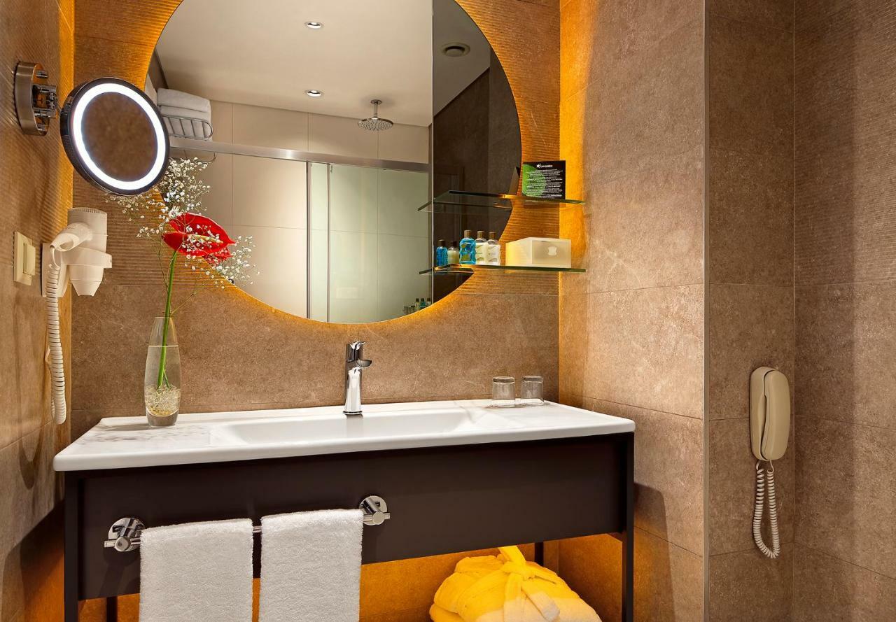 Standard Double or Twin Room with Land View,802568352:JPEG