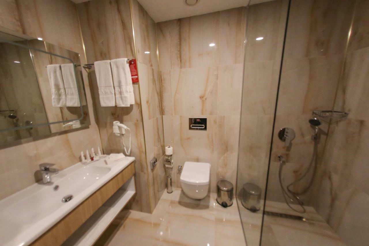 Deluxe Double Room Smoking,788536716:JPEG