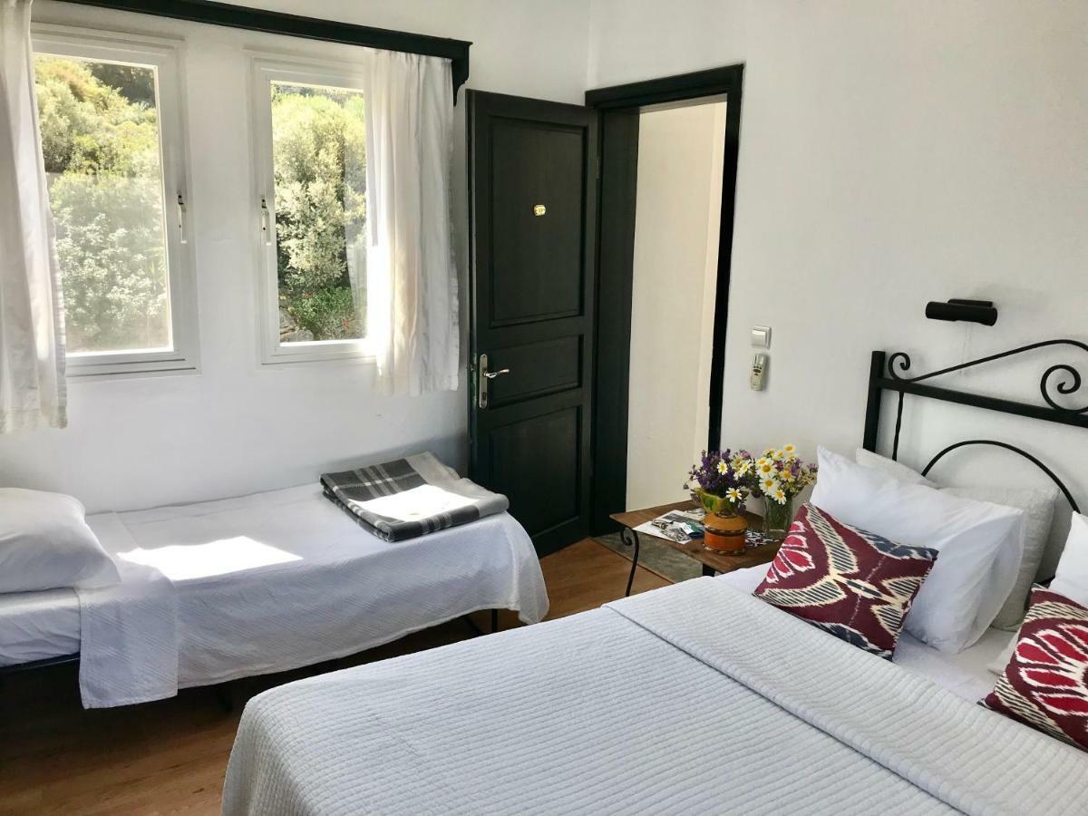 Doppelzimmer mit Balkon (2 Erwachsene + 1 Kind)