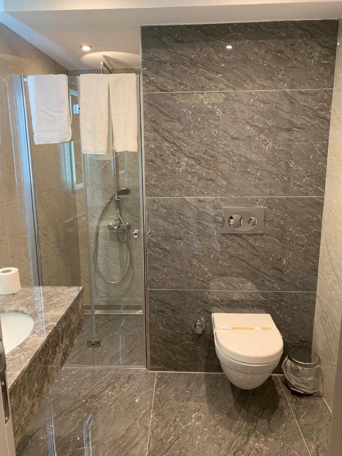 Quarto Standard com Cama de Casal ou 2 de Solteiro