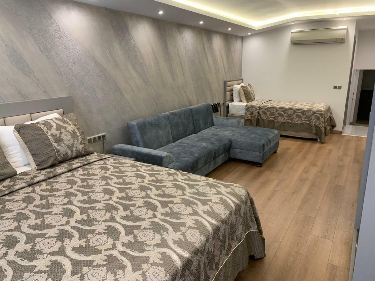 Quarto Quádruplo com Varanda