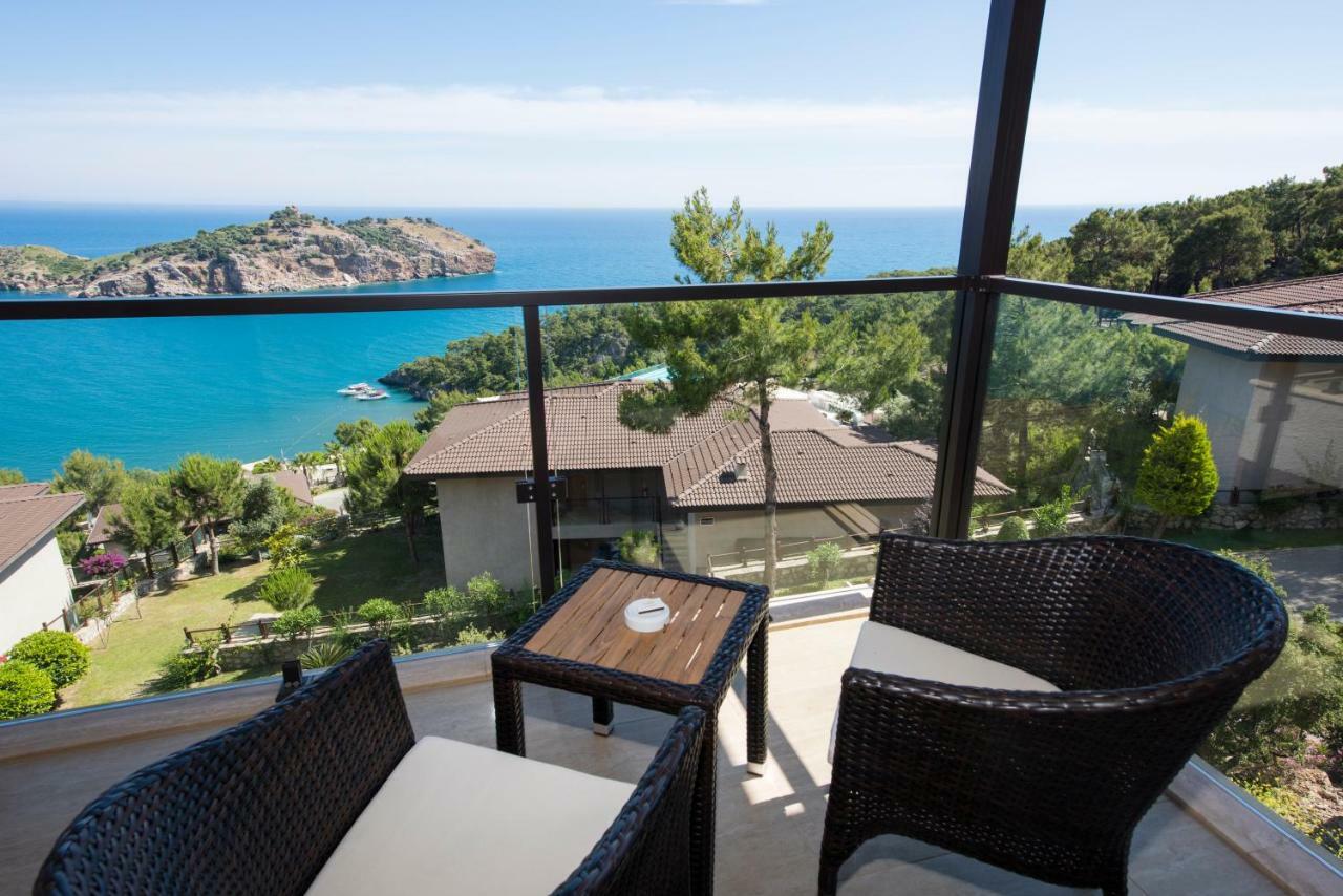 Doppelzimmer mit Balkon und Meerblick