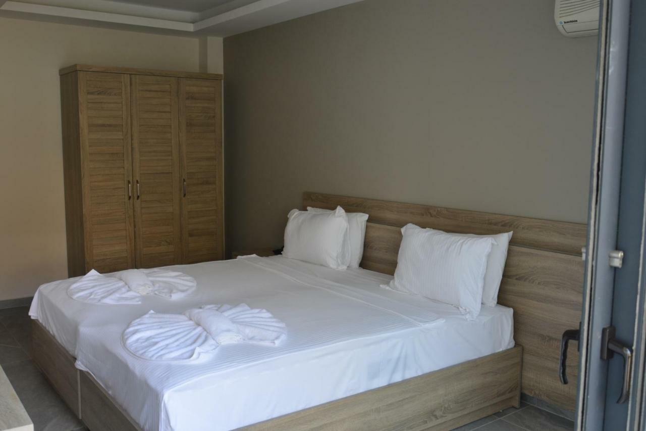Economy Double or Twin Room,697279689:JPEG