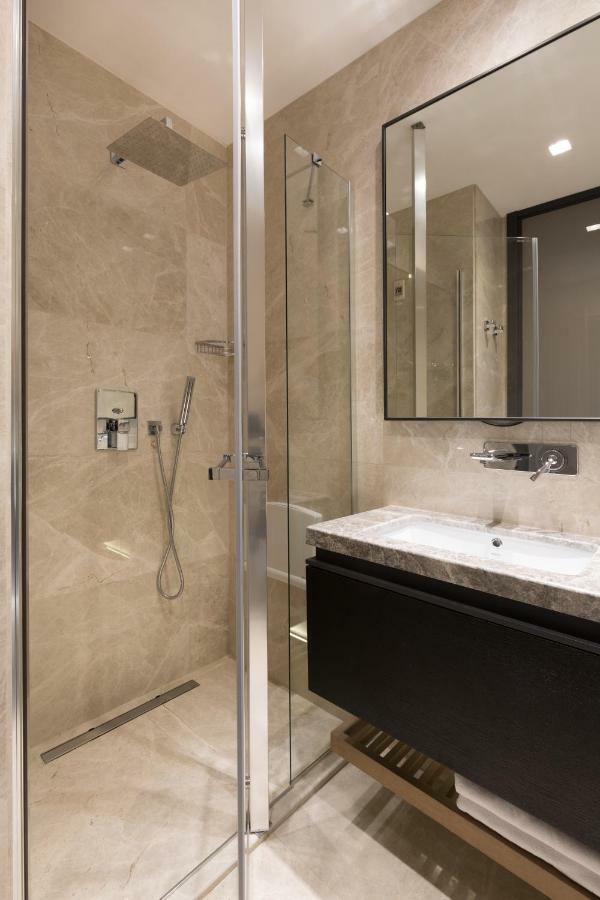 Deluxe Double Room,813507977:JPEG