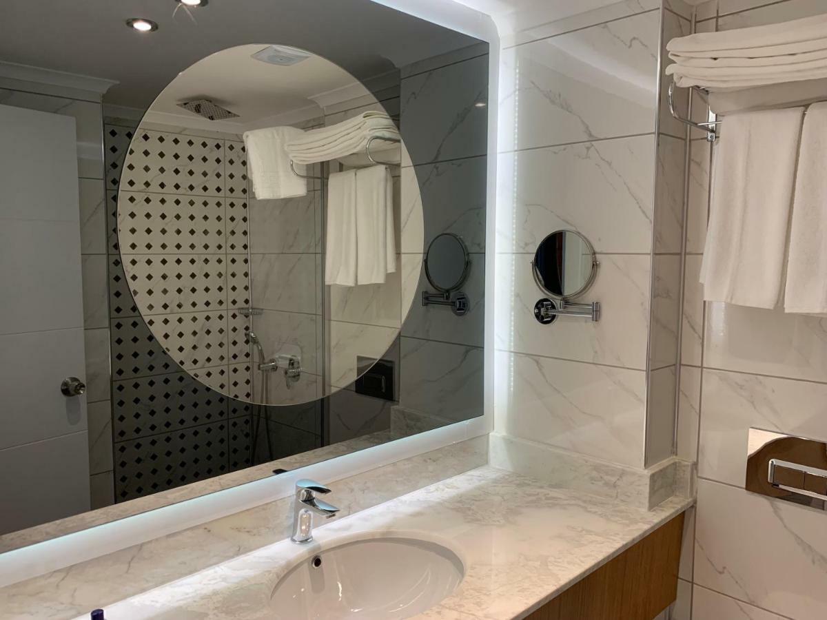 Deluxe Room,832109429:JPEG