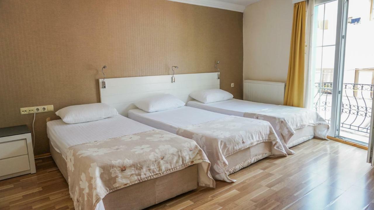 Standard Triple Room,910949380:JPEG