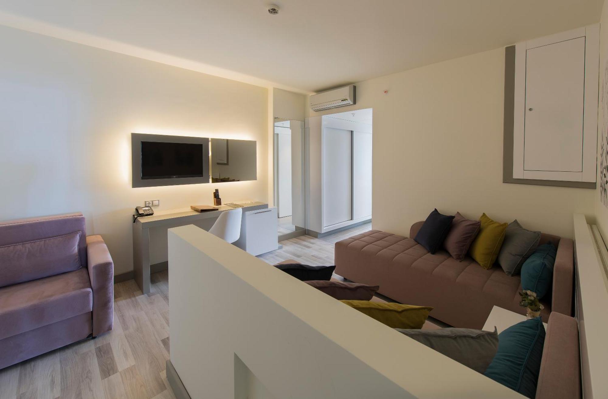 Standard Family Room
