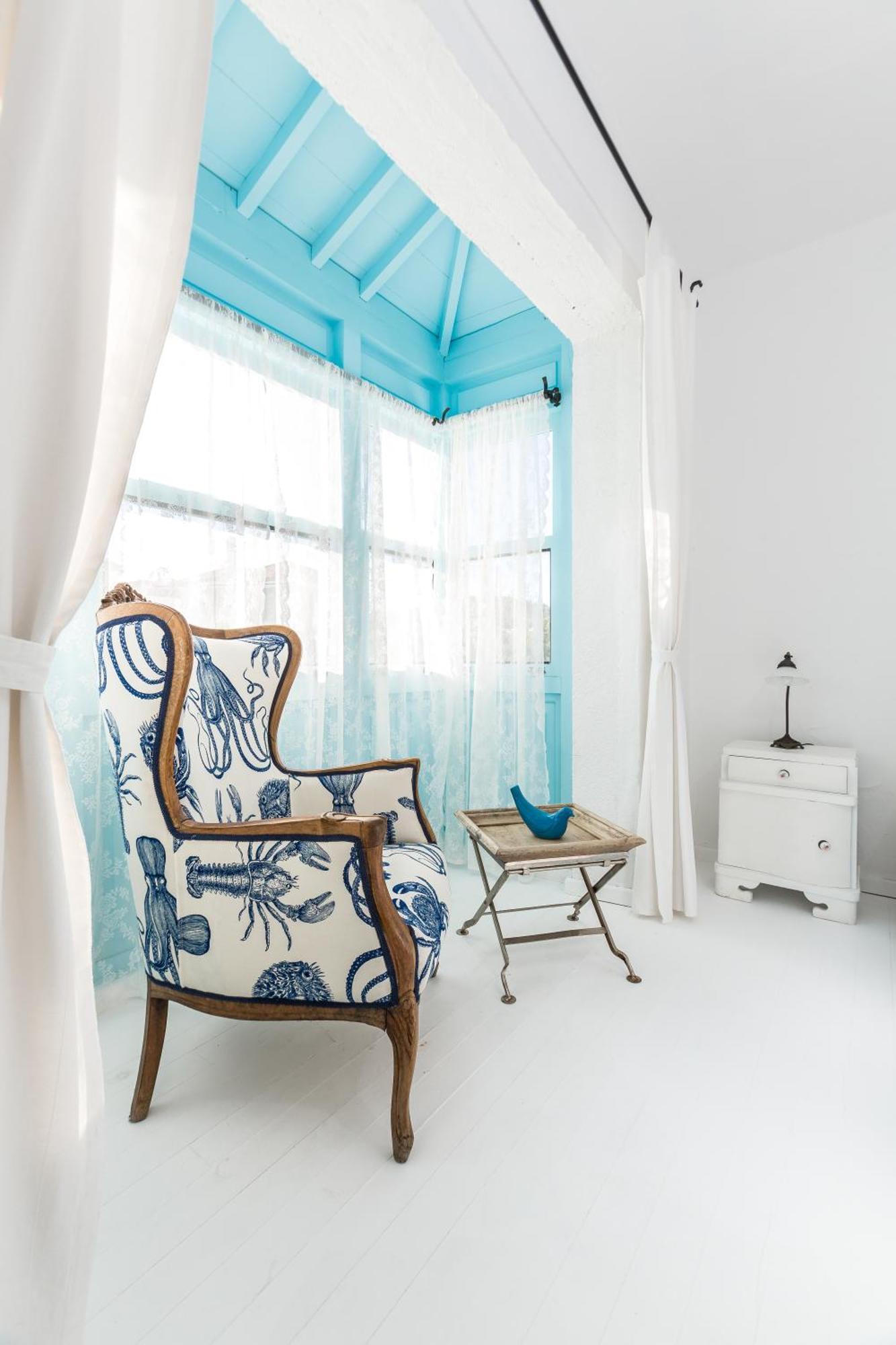 Superior Room with Bay Window,1125375828:JPEG