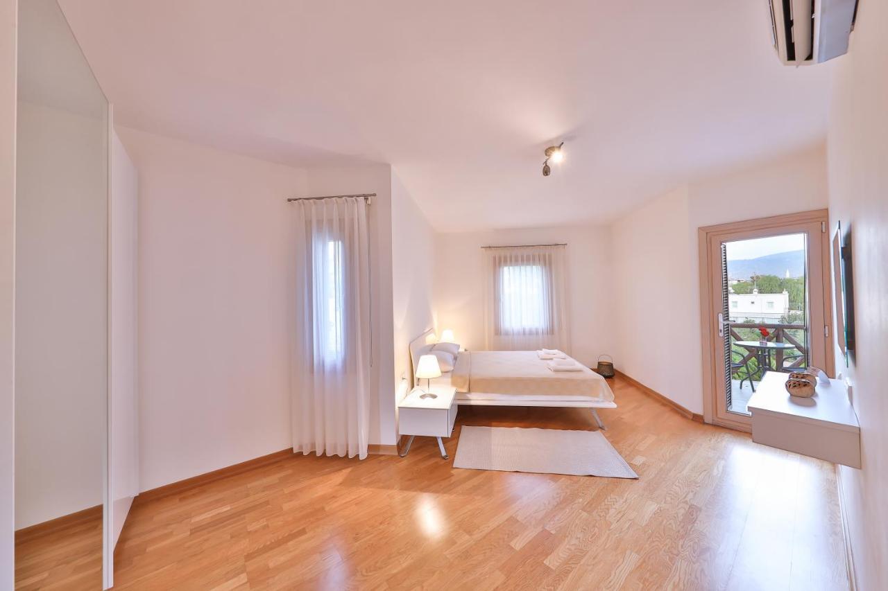 Deluxe Duplex Two-bedroom Apartment