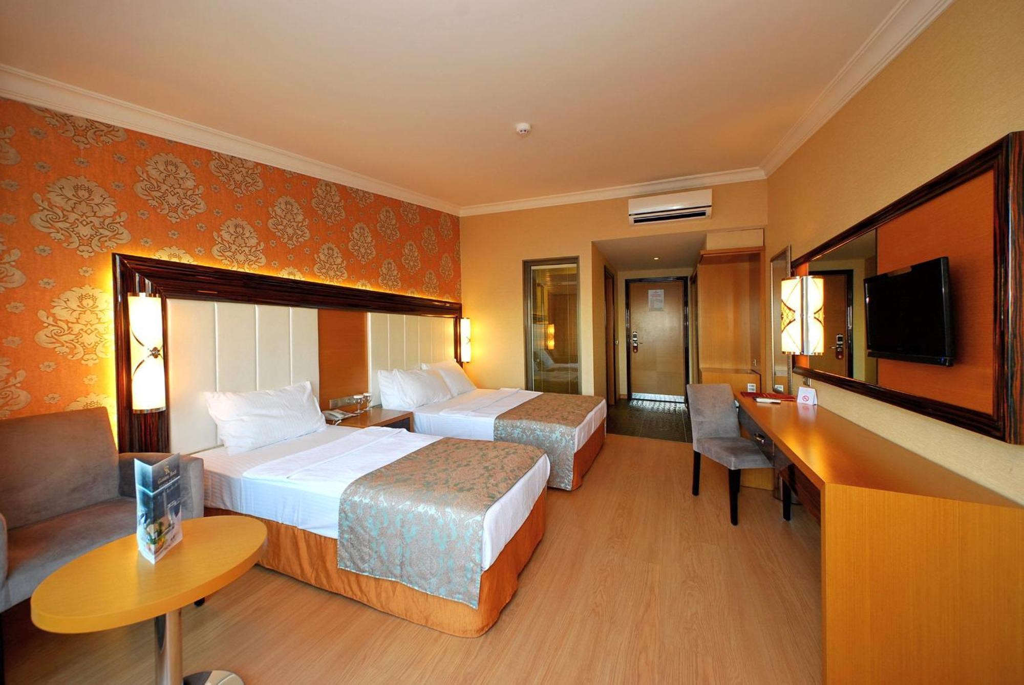Standard Double or Twin Room,122264044:JPEG