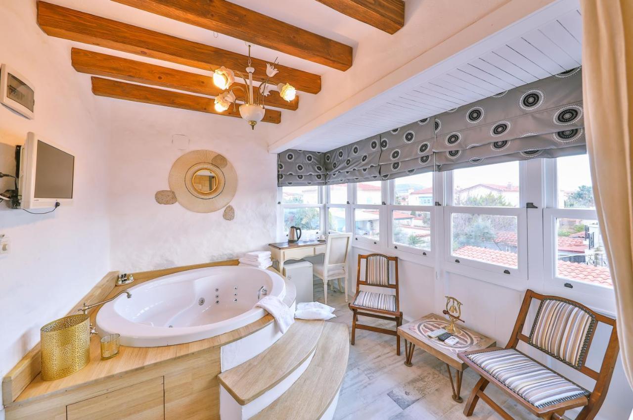 Deluxe Double Room with Spa Bath,968108101:JPEG