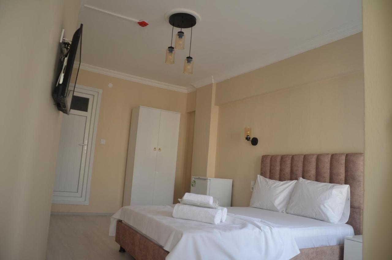 Double Room with Balcony,978694810:JPEG