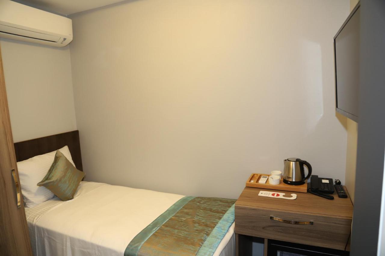 Quarto Individual Econômico