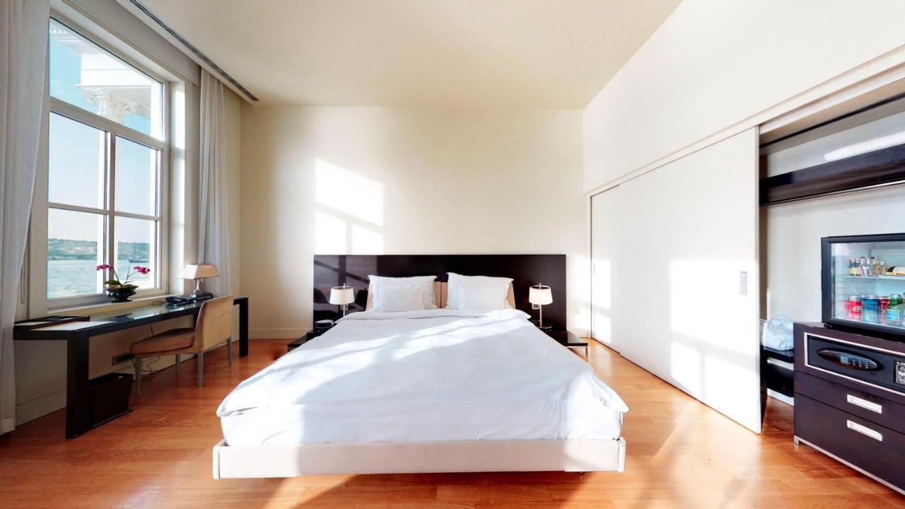 Bosphorus Deluxe Room