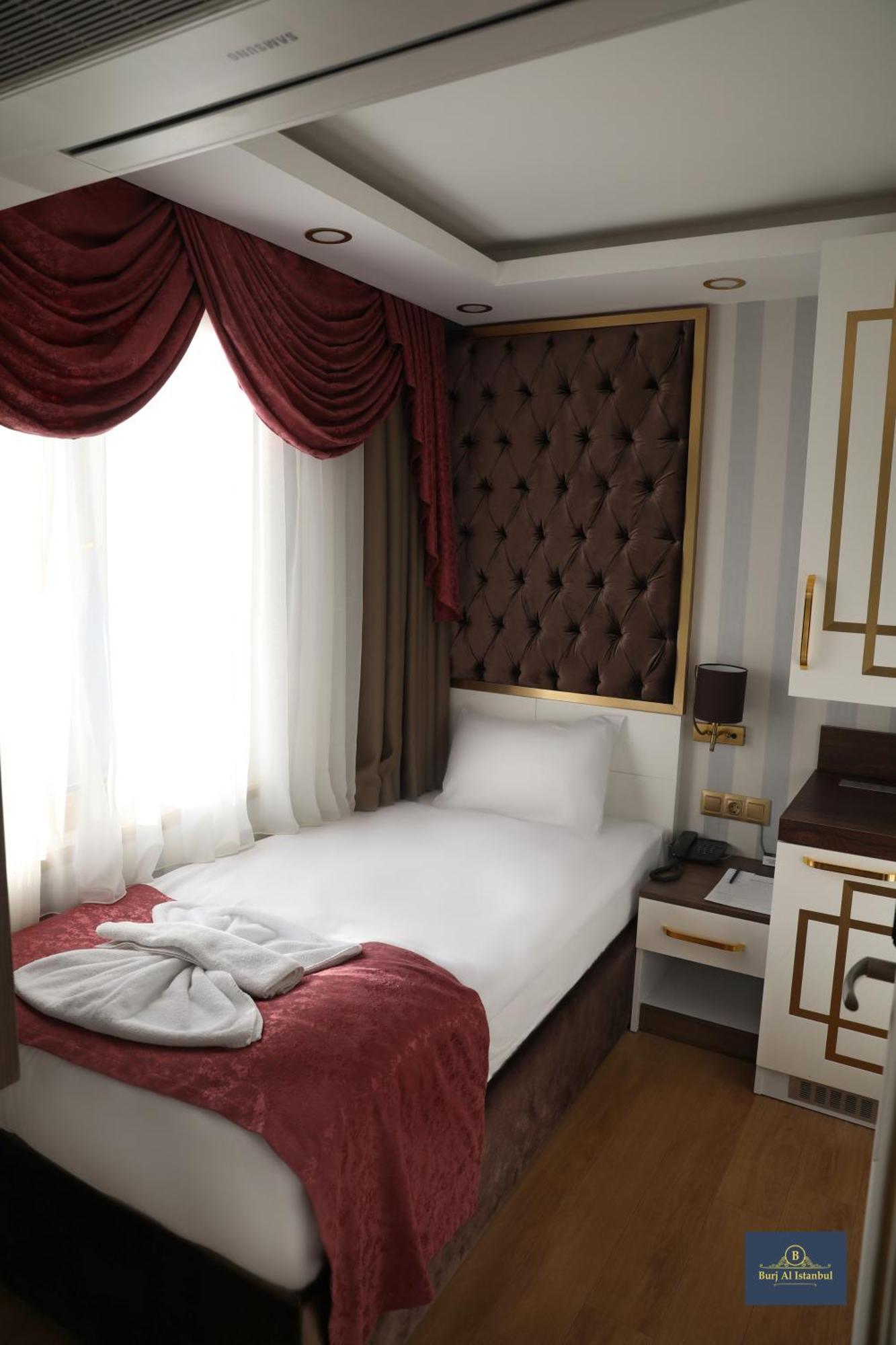 Single Room,1285269397:JPEG
