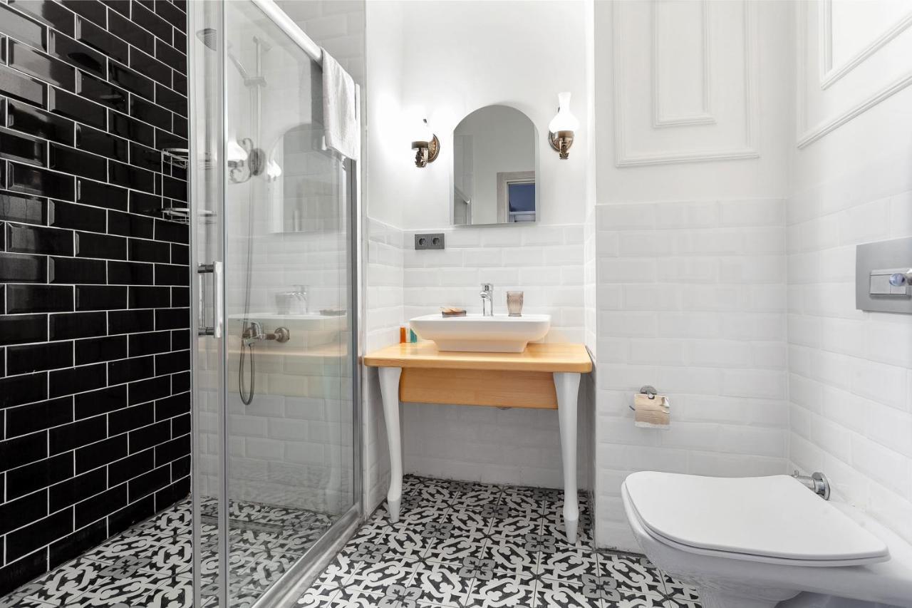 Deluxe Room,989002588:JPEG