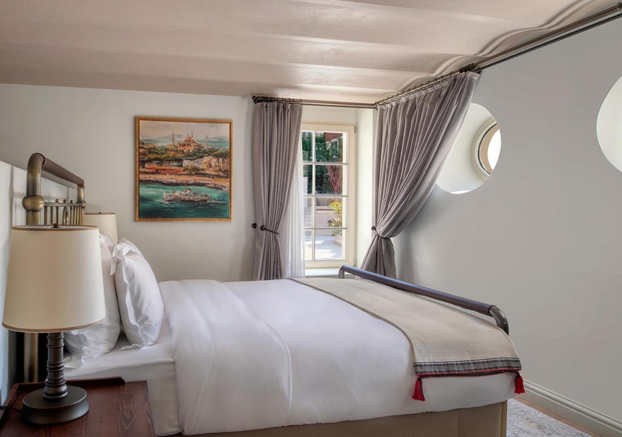 Heritage Vaulted Duplex Suite