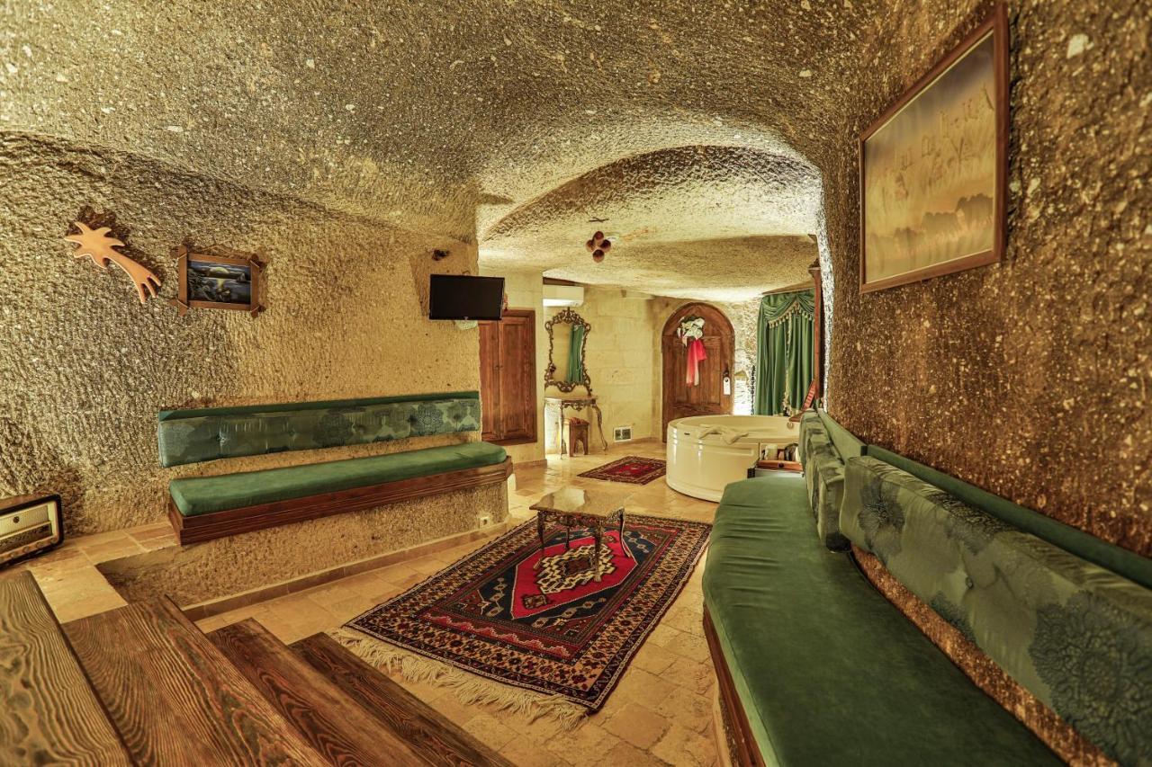 Honeymoon Cave,991430206:JPEG