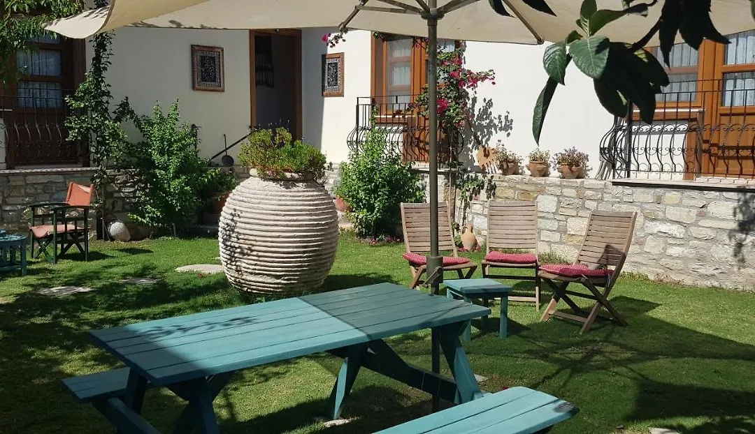 Kusadasi Sezgins Boutique Rooms-1
